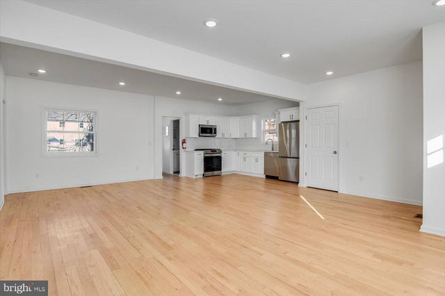 23 CARLTON ST, Edison, NJ 08837