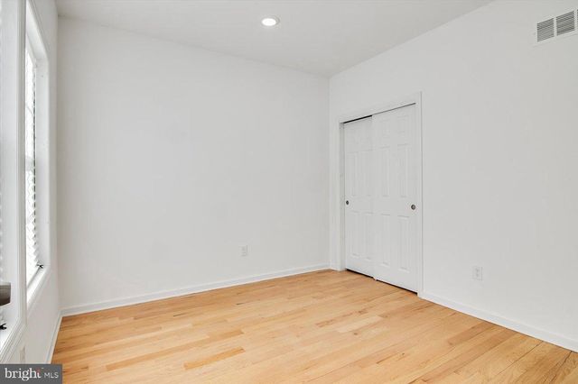 23 CARLTON ST, Edison, NJ 08837