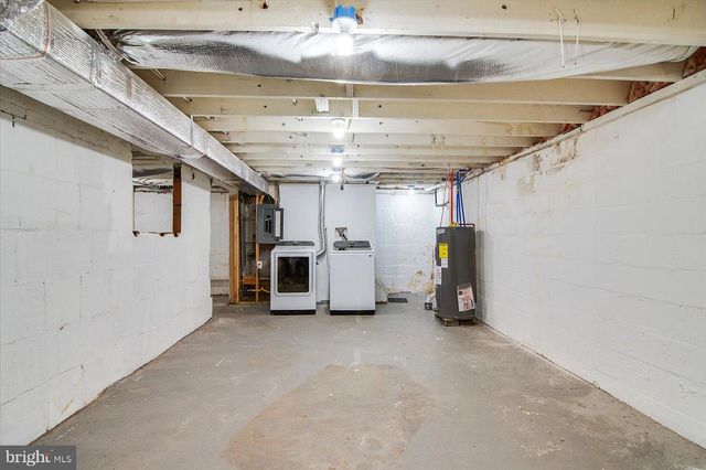 23 CARLTON ST, Edison, NJ 08837