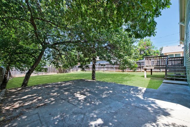 2704 College Avenue, Fort Worth, TX 76110