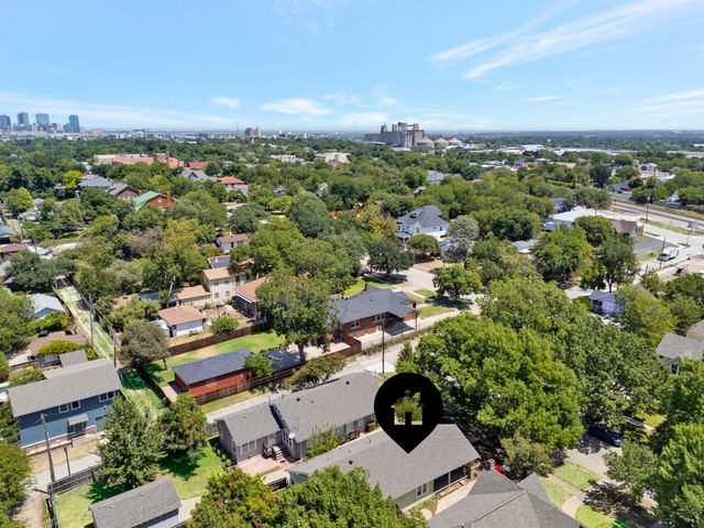 2704 College Avenue, Fort Worth, TX 76110