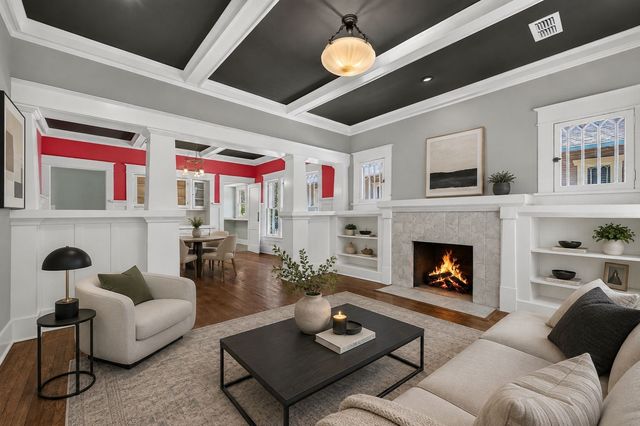 2704 College Avenue, Fort Worth, TX 76110