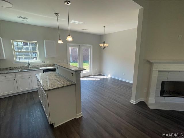 246 Brownstone Loop, Elmore, AL 36025