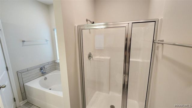 246 Brownstone Loop, Elmore, AL 36025