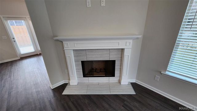 246 Brownstone Loop, Elmore, AL 36025