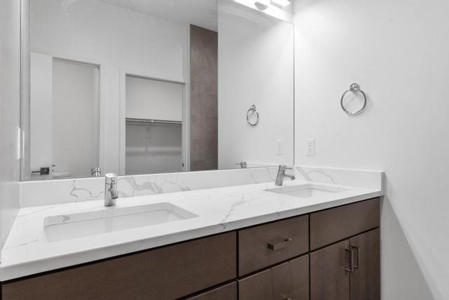 1023 Pacific Street, Kansas City, MO 64106