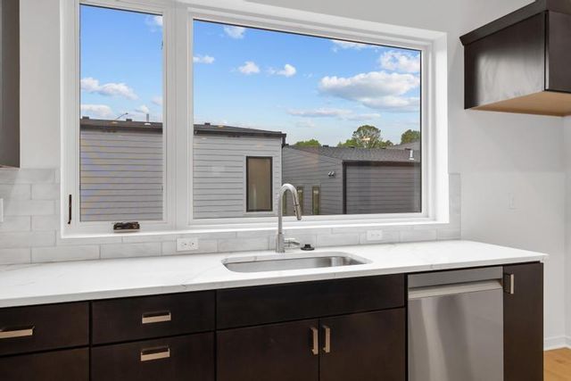 1023 Pacific Street, Kansas City, MO 64106