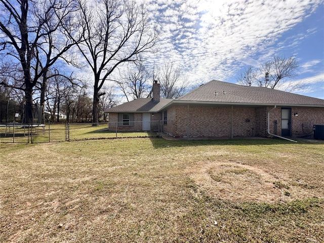 39408 Hazel Dell Road, Shawnee, OK 74804
