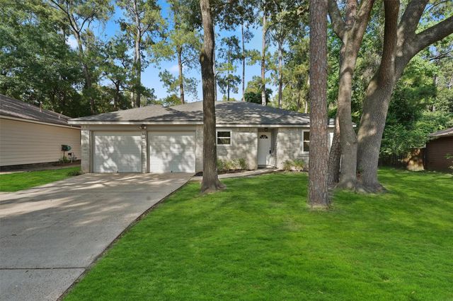 7 Starrush Court, The Woodlands, TX 77380