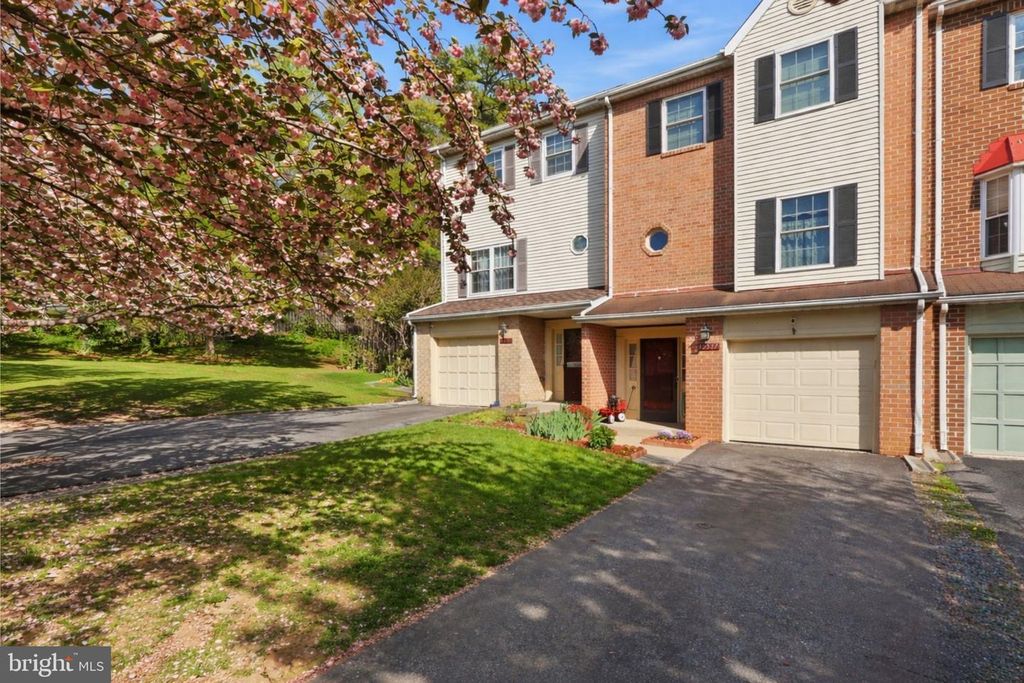 19517 WHITE SADDLE DR, Germantown, MD 20874