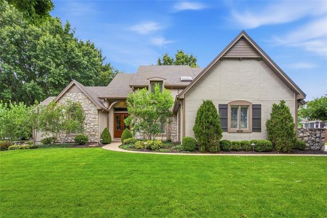 3604 W 129th Street, Leawood, KS 66209