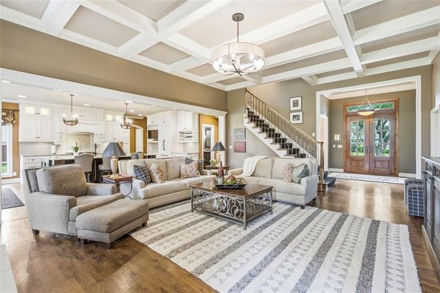 3604 W 129th Street, Leawood, KS 66209