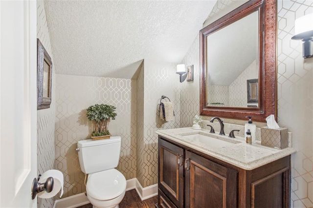 3604 W 129th Street, Leawood, KS 66209