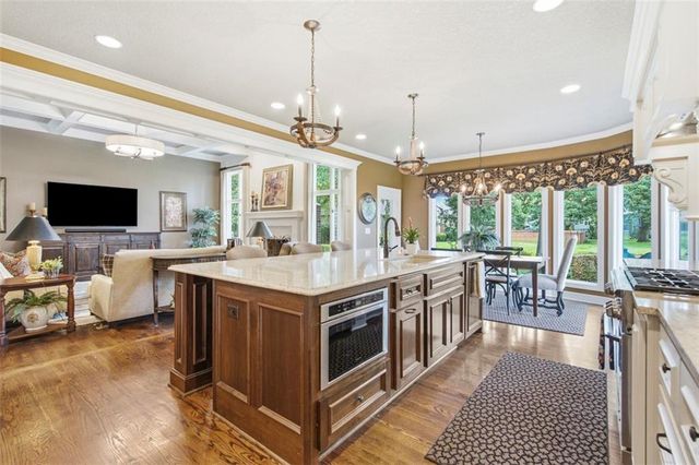 3604 W 129th Street, Leawood, KS 66209