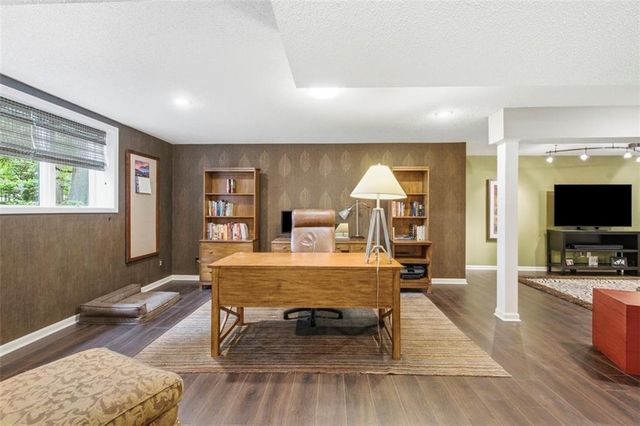 3604 W 129th Street, Leawood, KS 66209