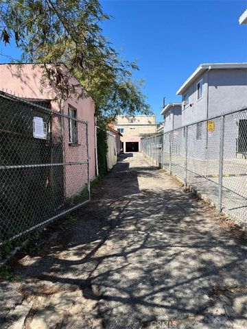 3361 Fletcher Dr, Los Angeles, CA 90065