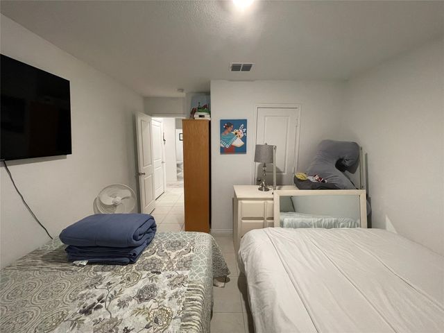 803 Odlozil Lane, Ennis, TX 75119