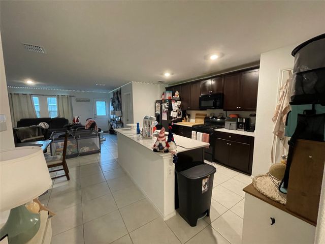 803 Odlozil Lane, Ennis, TX 75119