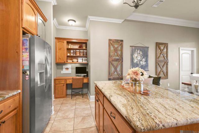 30682 Dunn Rd, Denham Springs, LA 70726