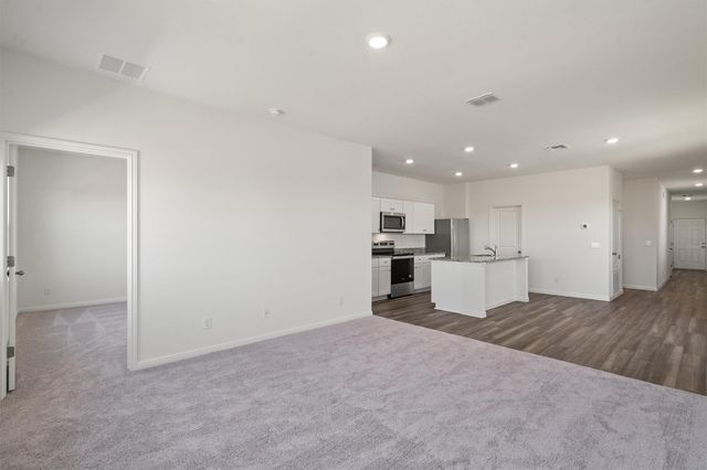 700 Gemsbok DR, Hutto, TX 78634