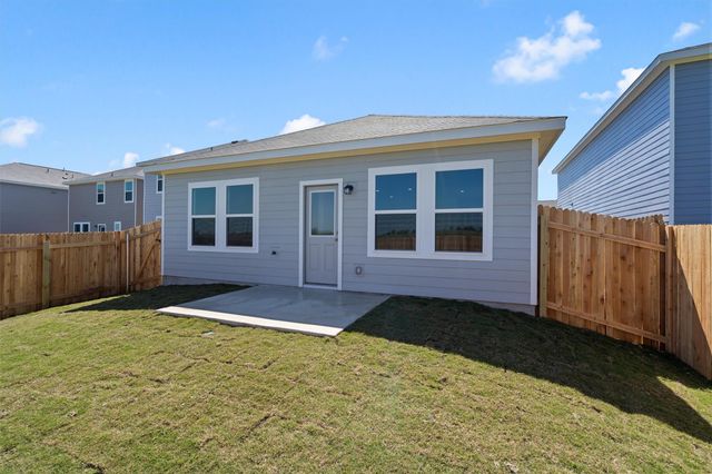 700 Gemsbok DR, Hutto, TX 78634