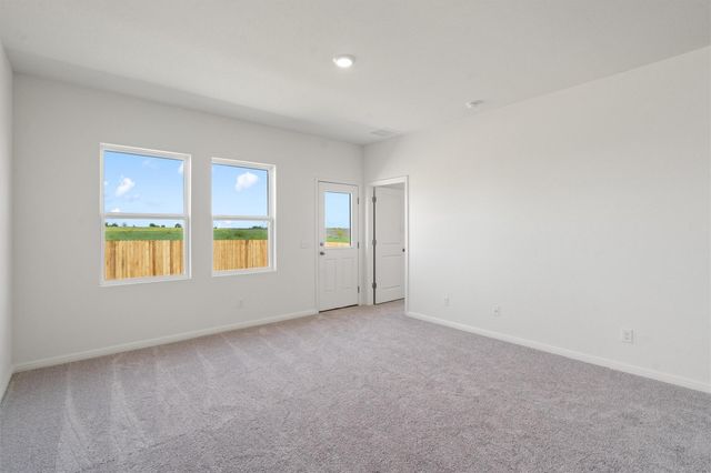 700 Gemsbok DR, Hutto, TX 78634