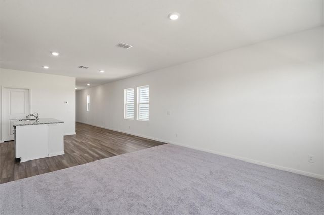700 Gemsbok DR, Hutto, TX 78634