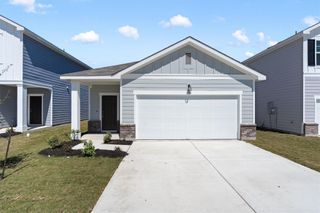 700 Gemsbok DR, Hutto, TX 78634