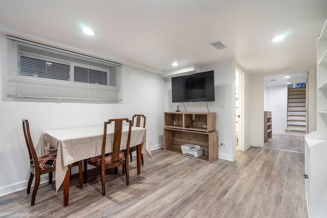 3318 N Oriole Avenue, Chicago, IL 60634