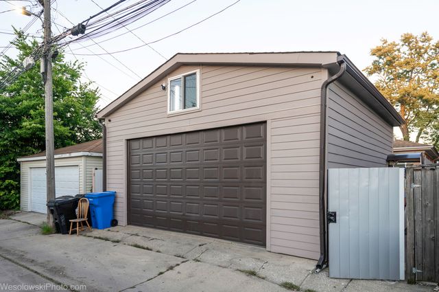 3318 N Oriole Avenue, Chicago, IL 60634