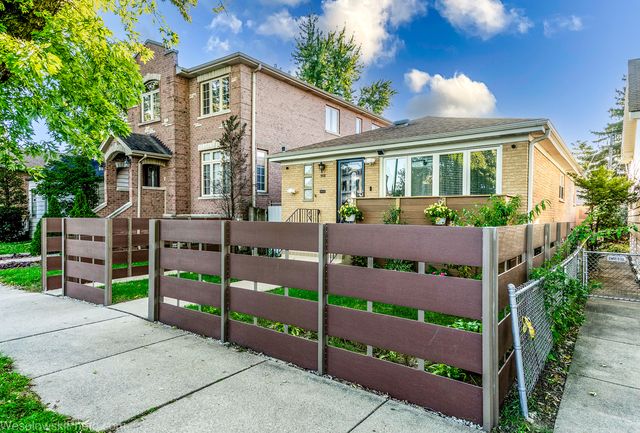 3318 N Oriole Avenue, Chicago, IL 60634