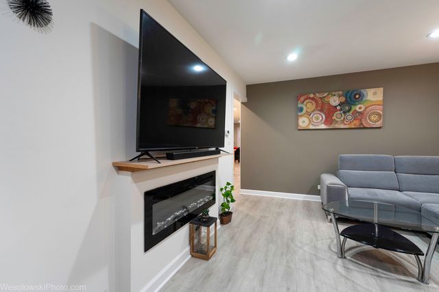 3318 N Oriole Avenue, Chicago, IL 60634