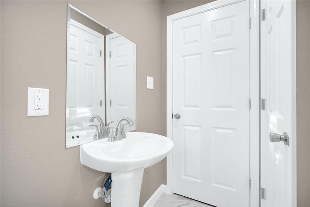 408 Speed Street, Wharton, TX 77488