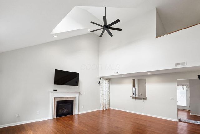 4444 Snowy Meadow Drive, Grove City, OH 43123
