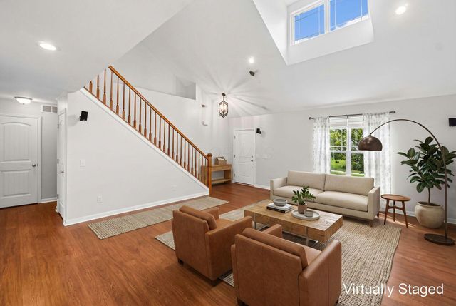 4444 Snowy Meadow Drive, Grove City, OH 43123