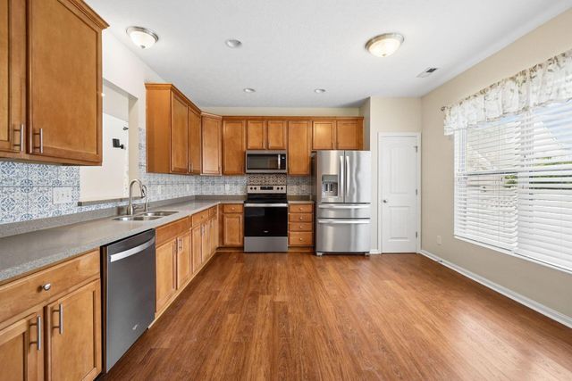 4444 Snowy Meadow Drive, Grove City, OH 43123