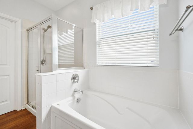 4444 Snowy Meadow Drive, Grove City, OH 43123