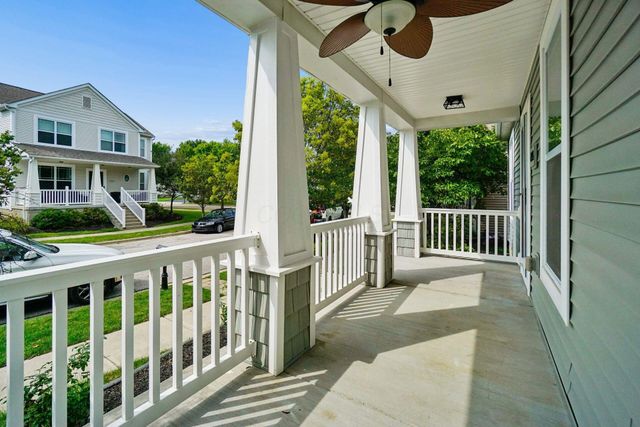 4444 Snowy Meadow Drive, Grove City, OH 43123