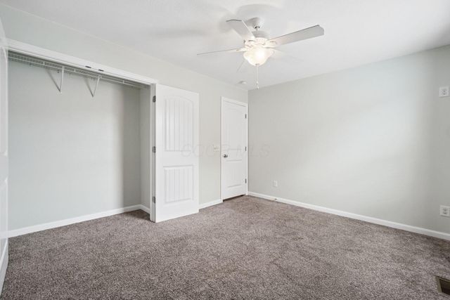 4444 Snowy Meadow Drive, Grove City, OH 43123
