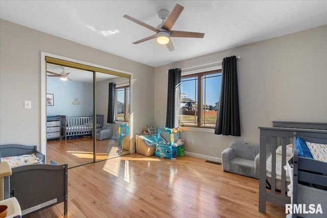 145 PARKWAY Drive, Chatham, IL 62629