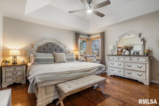 145 PARKWAY Drive, Chatham, IL 62629