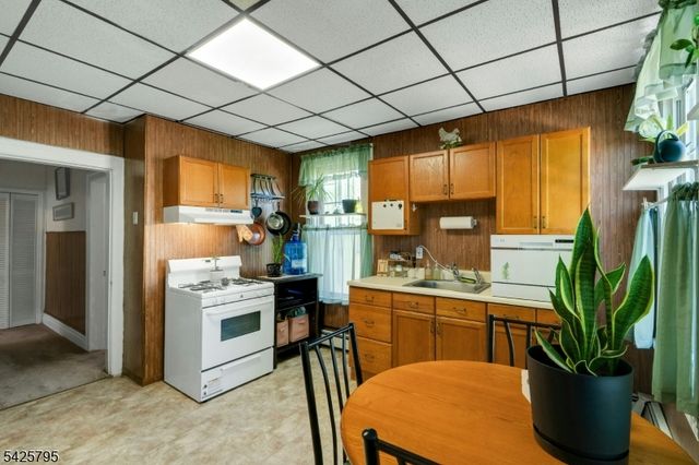 79 Dewitt Ave, Belleville Twp., NJ 07109