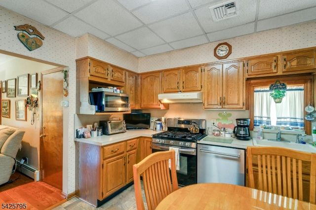 79 Dewitt Ave, Belleville Twp., NJ 07109