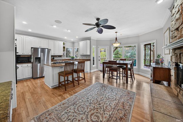 51801 Vance Vista Court, South Bend, IN 46628