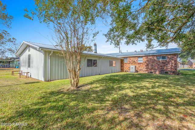 911 E Nezpique Street, Jennings, LA 70546