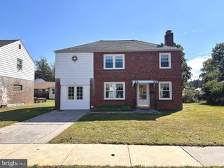 512 PARK DR, Lebanon, PA 17042