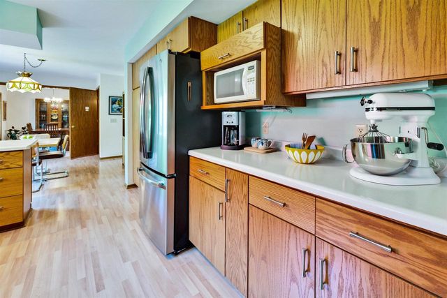 5110 Buffalo Trail, Madison, WI 53705