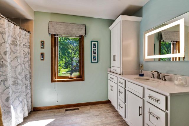 5110 Buffalo Trail, Madison, WI 53705