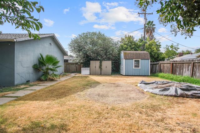 3221 Dublin Ave, Merced, CA 95340