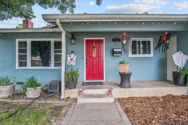 3221 Dublin Ave, Merced, CA 95340